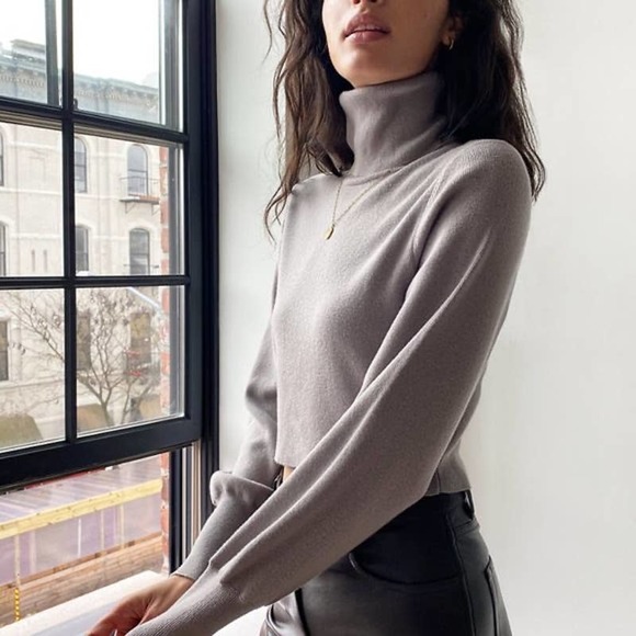 Aritzia Wilfred Rebecca Cropped Turtleneck Sweater Size S - Picture 3 of 11